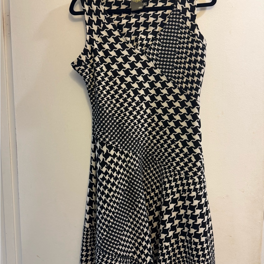 Taylor Black and White Houndstooth Dress